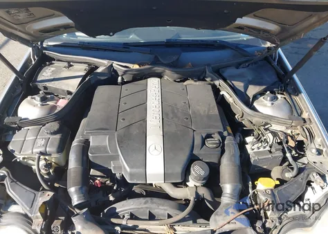 2005 Mercedes-Benz C 240 Luxury 4Matic z USA, uszkodzony, nr VIN WDBRH81J45F600478